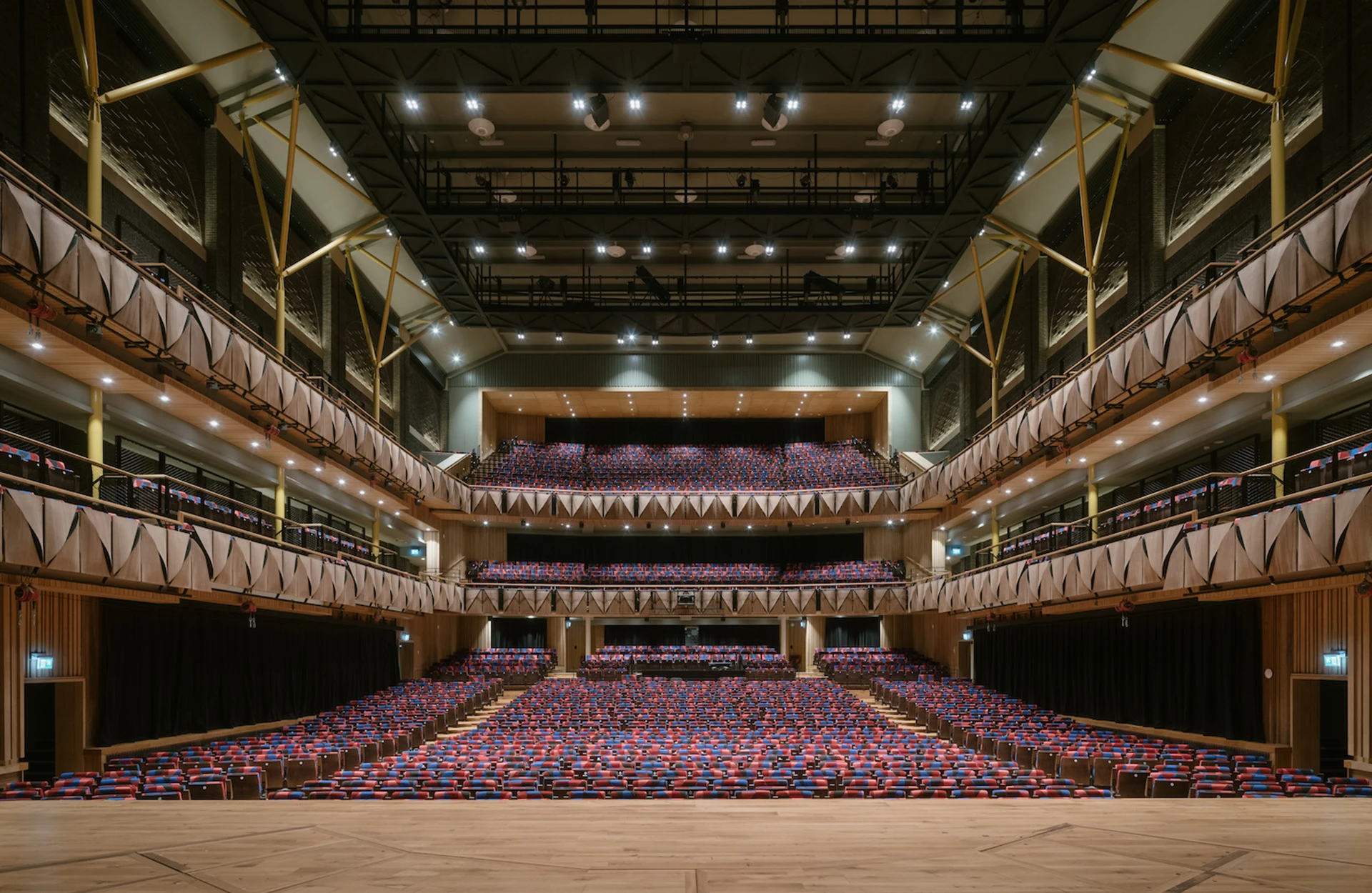 3lr-Auditorium-image-5